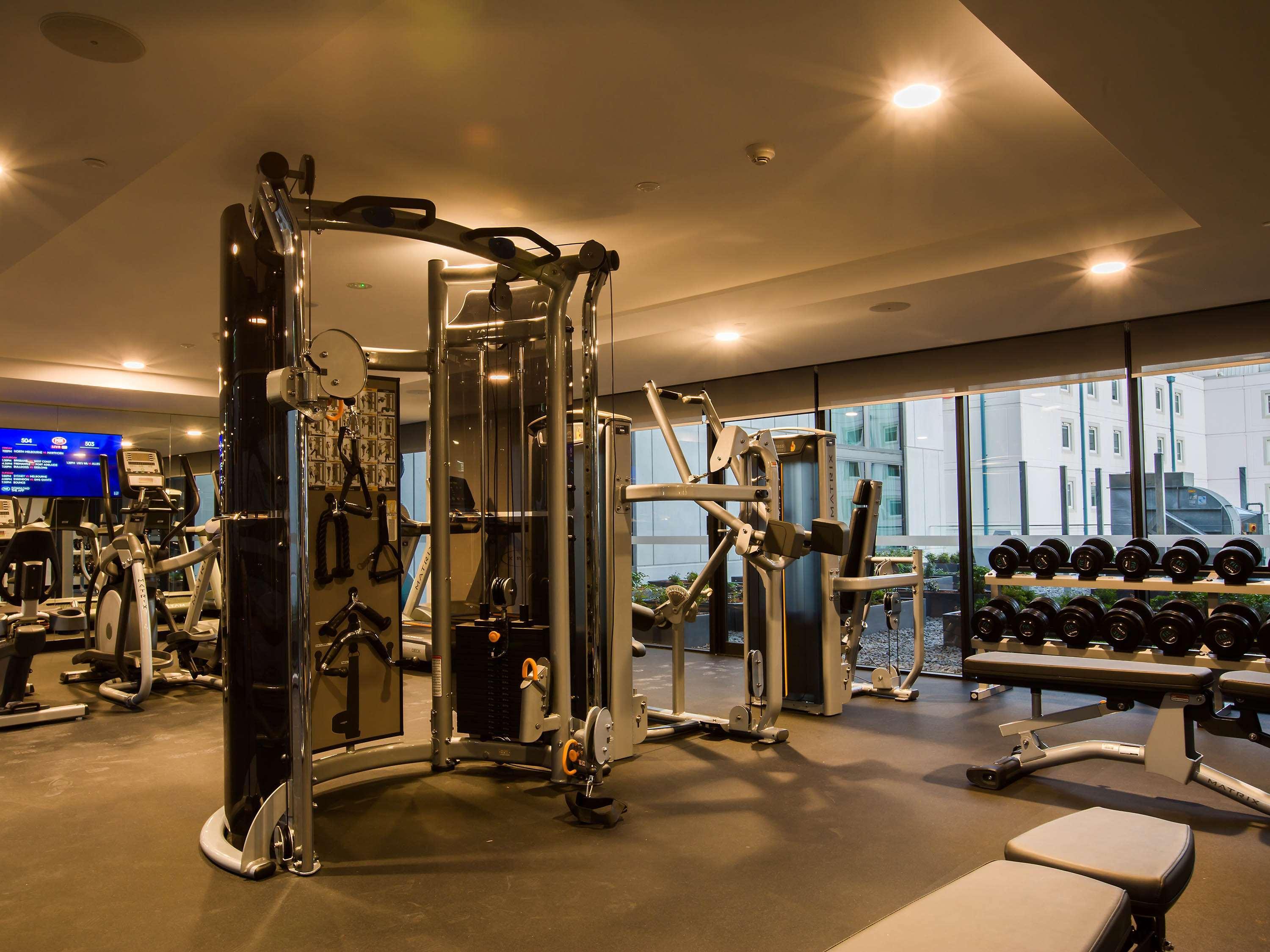 Pullman Sydney Airport Hotel Exterior foto The gym at the hotel